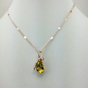 Golden beauty Jewel Pendant Necklace
