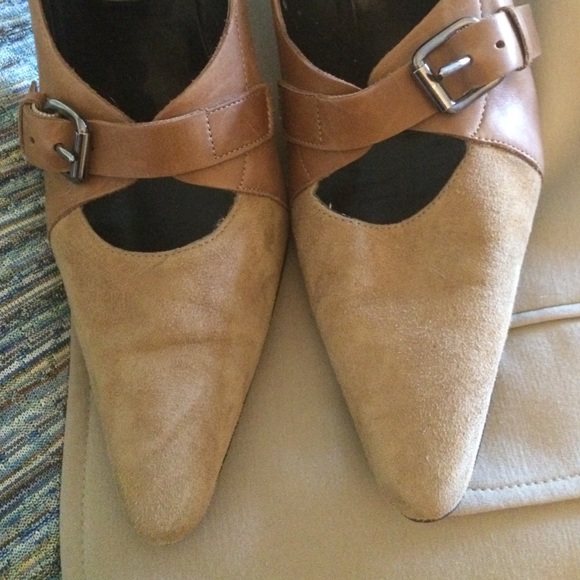 🌹Host Pick: Spiegel Leather & Suede Italian Pumps - Picture 2 of 4