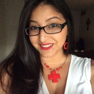 Meet your Posher, Lorena