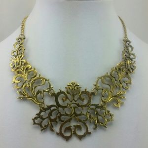 Royal Pattern Necklace