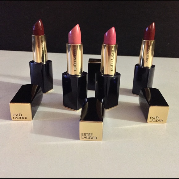 Sculpting Lipstick. Pure Color. ESTEĒ LAUDER