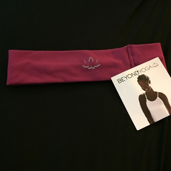 Beyond yoga headband NWT