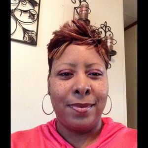 Meet your Posher, Latonia