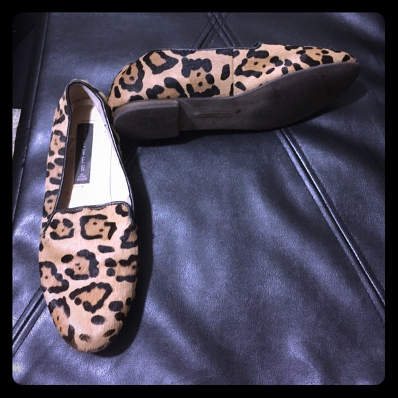 Leopard print flats