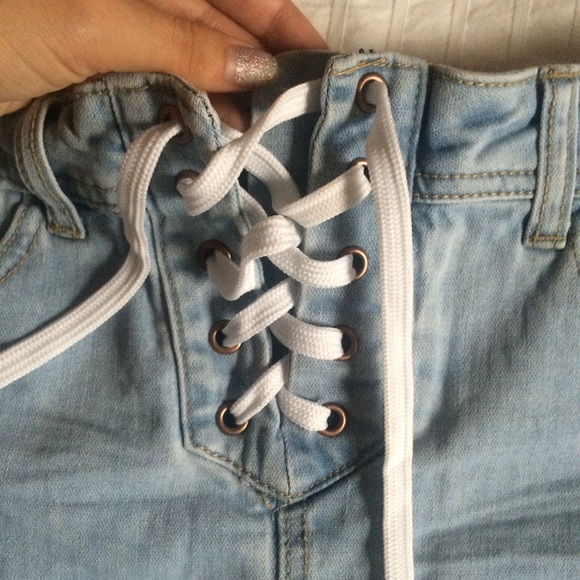 lace-up denim shorts - Picture 2 of 3