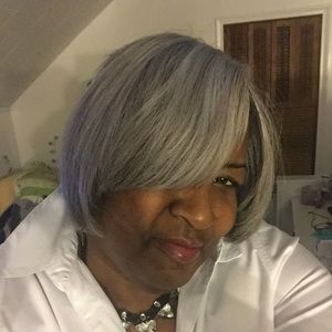 Meet your Posher, Denise