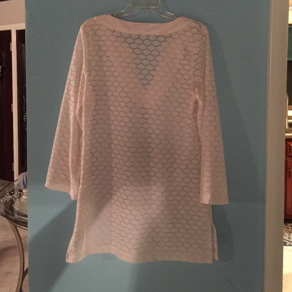 Cover up - Picture 2 of 3