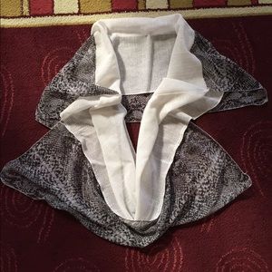 Sacrf ~ White/Leopard