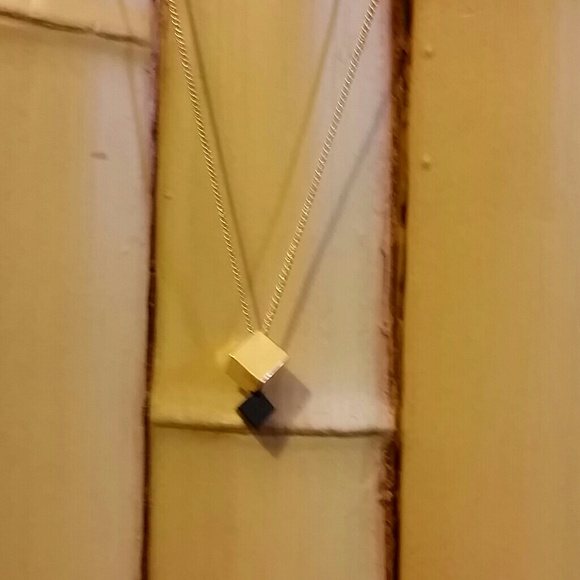 Geo pendant necklace