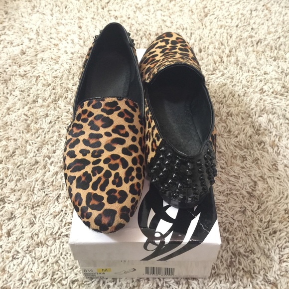 Nine West Leopard Flats