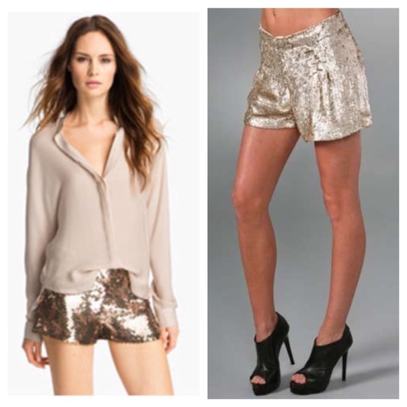 🚫SOLD🚫 BEBE copper pleated sequin shorts