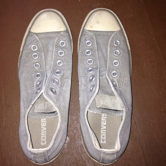 Lace less grey converse