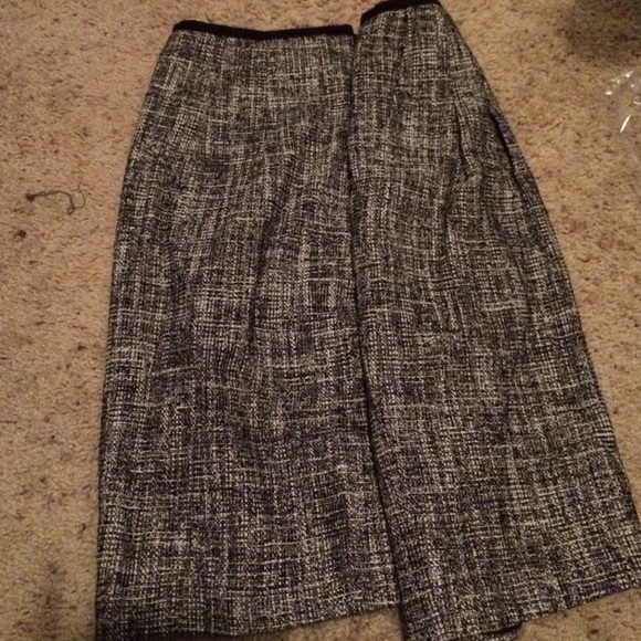 Nanette Lepore skirt with pockets - Picture 3 of 4