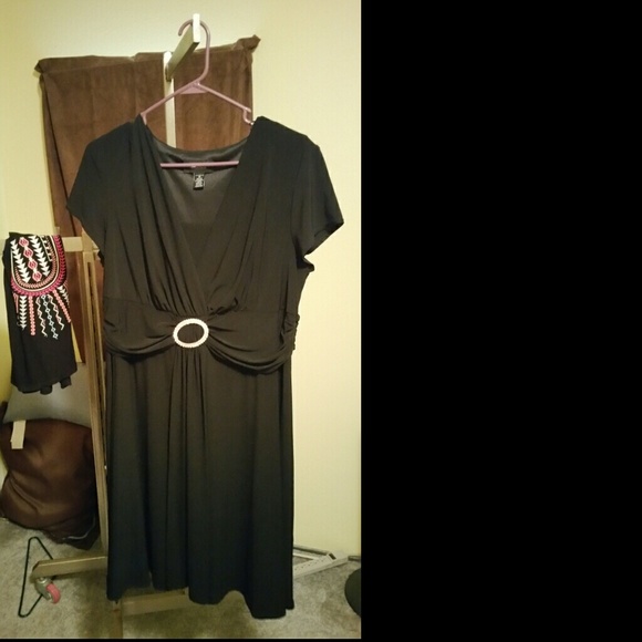 To the knee black formal