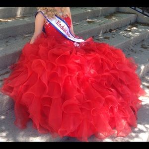 Beautiful prom/pageant dress