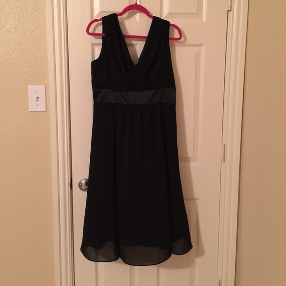 ⬇️Beautiful black dress