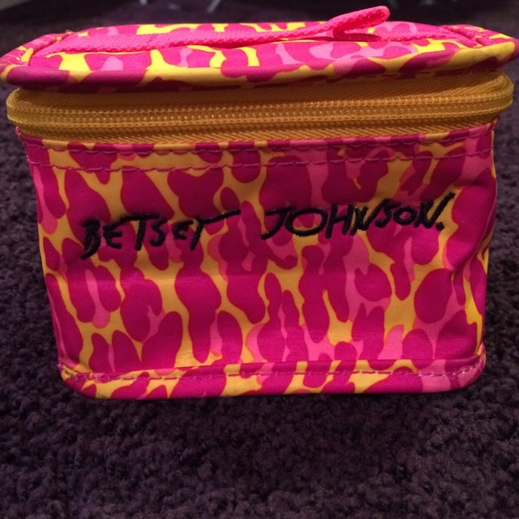Betsey Johnson mirrored makeup case