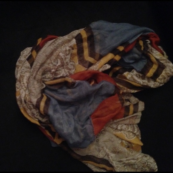 Scarf - Picture 4 of 4