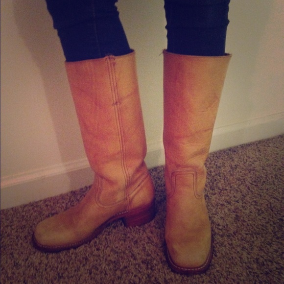 Frye Shoes - Size 8 FRYE Campus boots in Banana