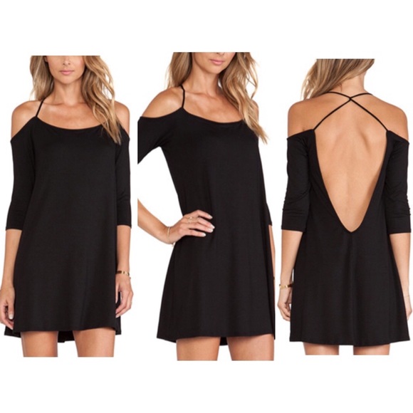 Dresses & Skirts - Flash sale! 🆕↠ Black Bodycon Strappy Back Dress