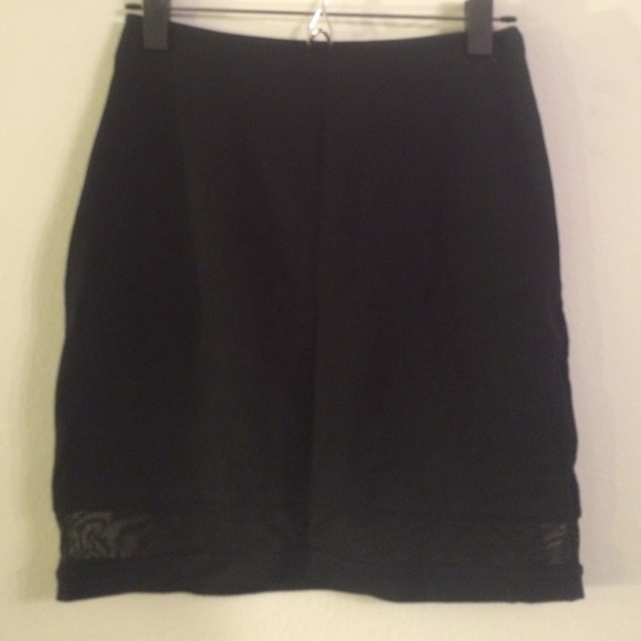 Black Express Skirt