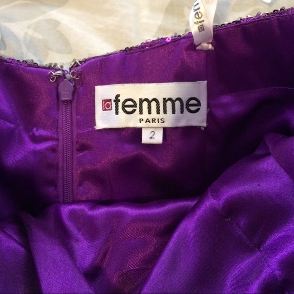 Beautiful, fun, dress - Picture 3 of 3