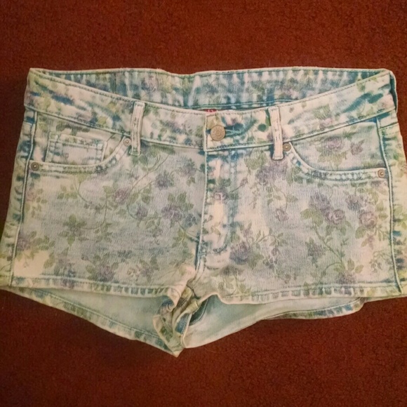 Vintage Floral Shorts
