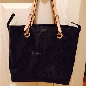 Shiny Black Michael Kors Tote bag