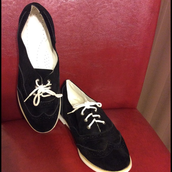 Black suede type loafers - Size 10