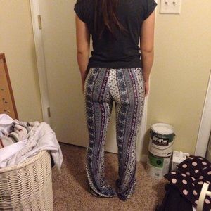 Patterned wide leg pants