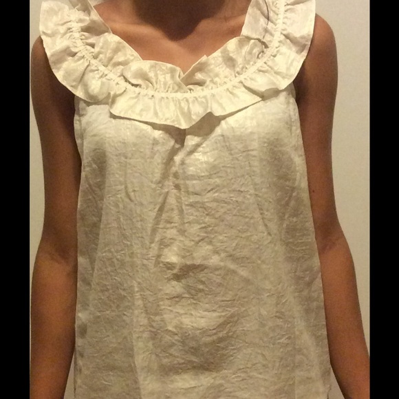 Sleeveless blouse