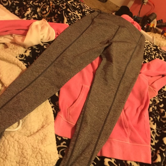 Grey pants - Picture 2 of 3