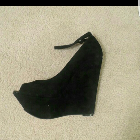 Sole society,Peep toe, never worn