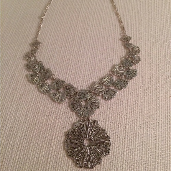 Stella & Dot Silver Statement Necklace