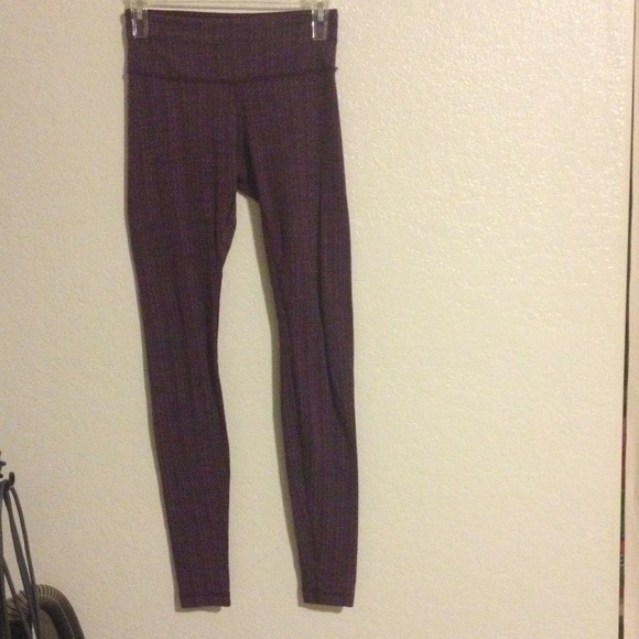 Purple lululemon leggings