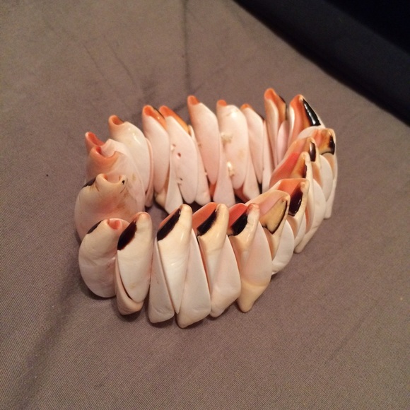 🐚Shell Bracelet.🐚 - Picture 2 of 4