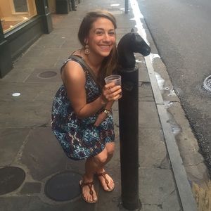 Meet your Posher, Adrienne