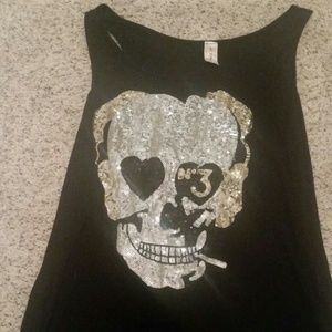 Black skull tank top