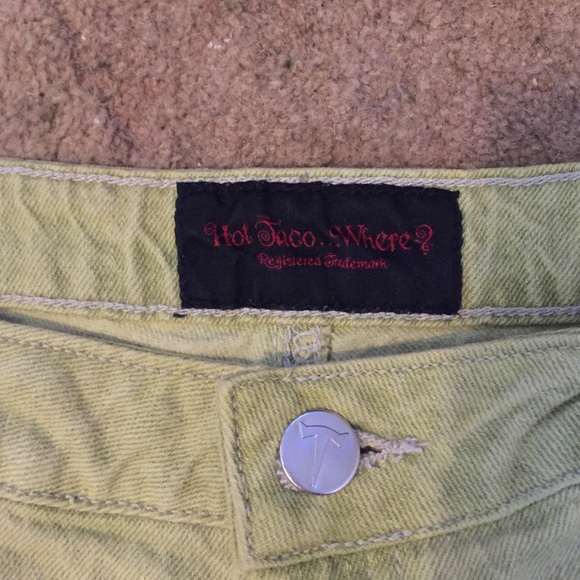 Shorts - Picture 4 of 4