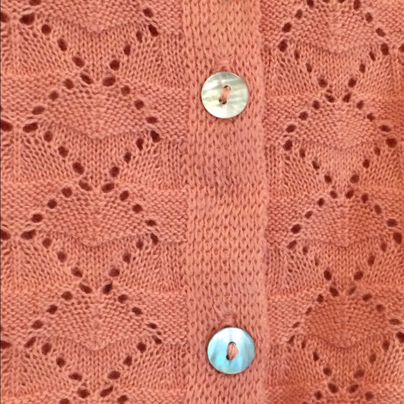 Ladies small soft coral ribbed sweater. - Picture 2 of 3