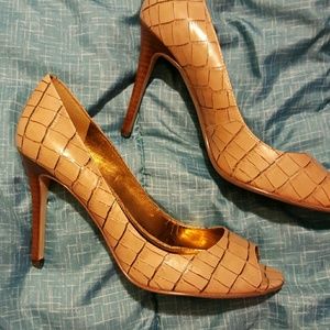 Enzo Angiolini tan heels
