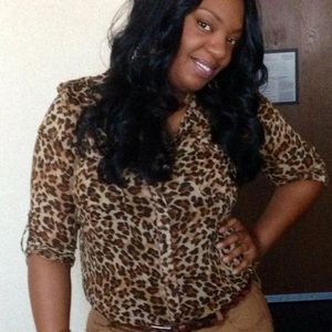 Meet your Posher, Iris