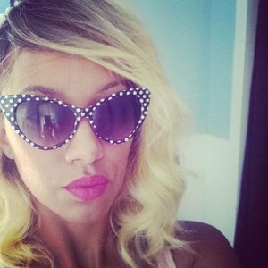 Meet your Posher, Christine