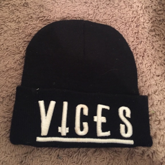 civil vices beannie