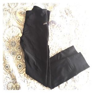 Lorna Jane yoga pants