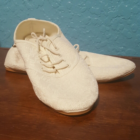 Lacey Lace Ups
