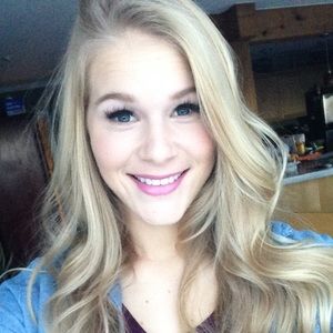 Meet your Posher, Madeline