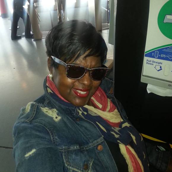 Meet your Posher, Toni - Picture 1 of 1