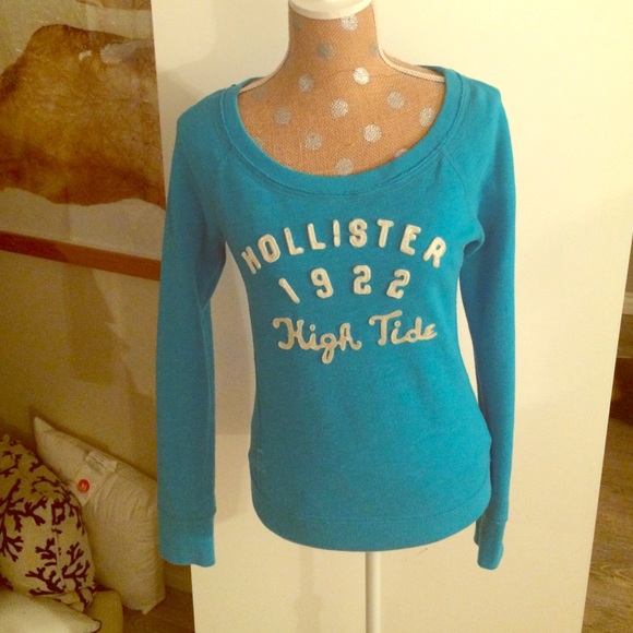 HOLLISTER CREWNECK SWEATSHIRT