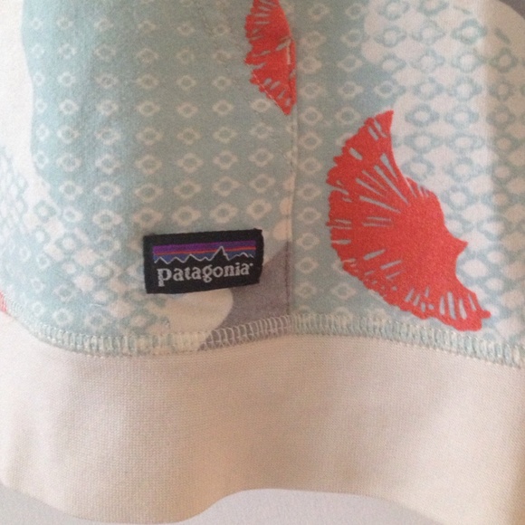 Patagonia hooded sweatshirt - Picture 2 of 2